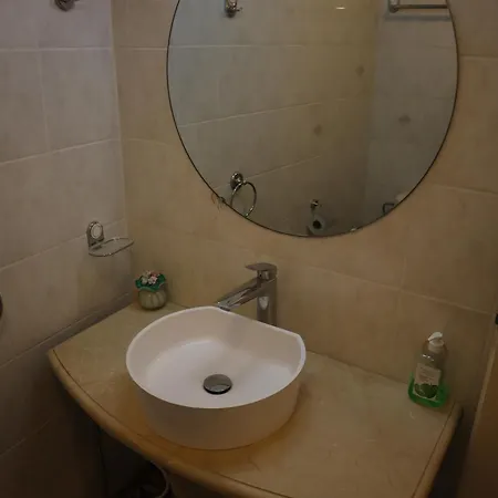 Acacia Villa Guesthouse Apartment